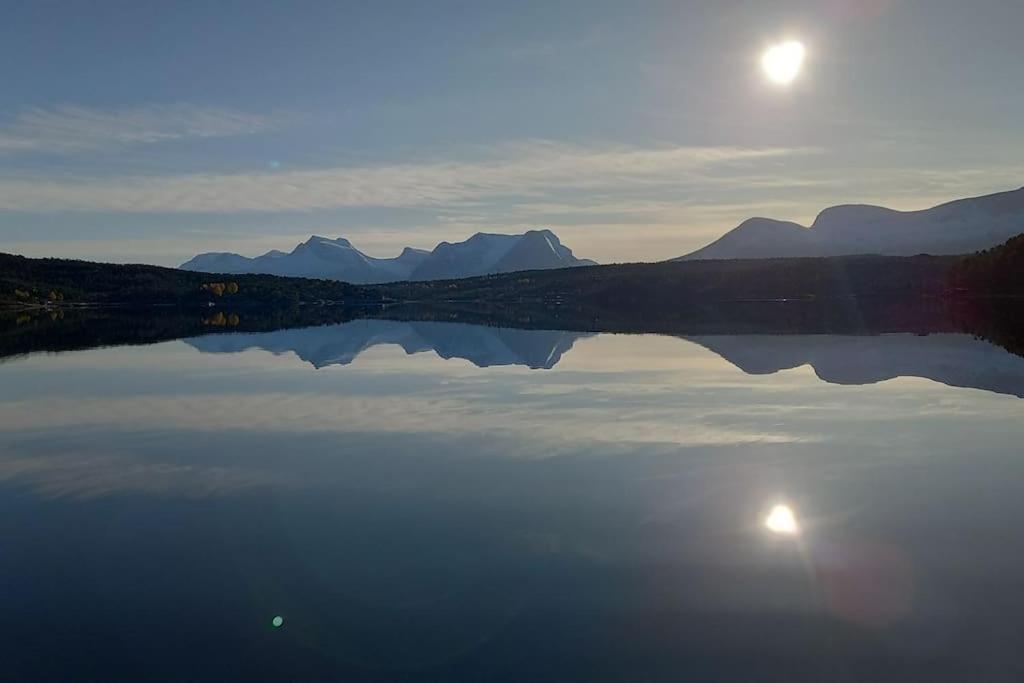 Koselig Og Moderne Leilighet, Meget Sentralt I Narvik Med Gratis Parkering! Luaran gambar