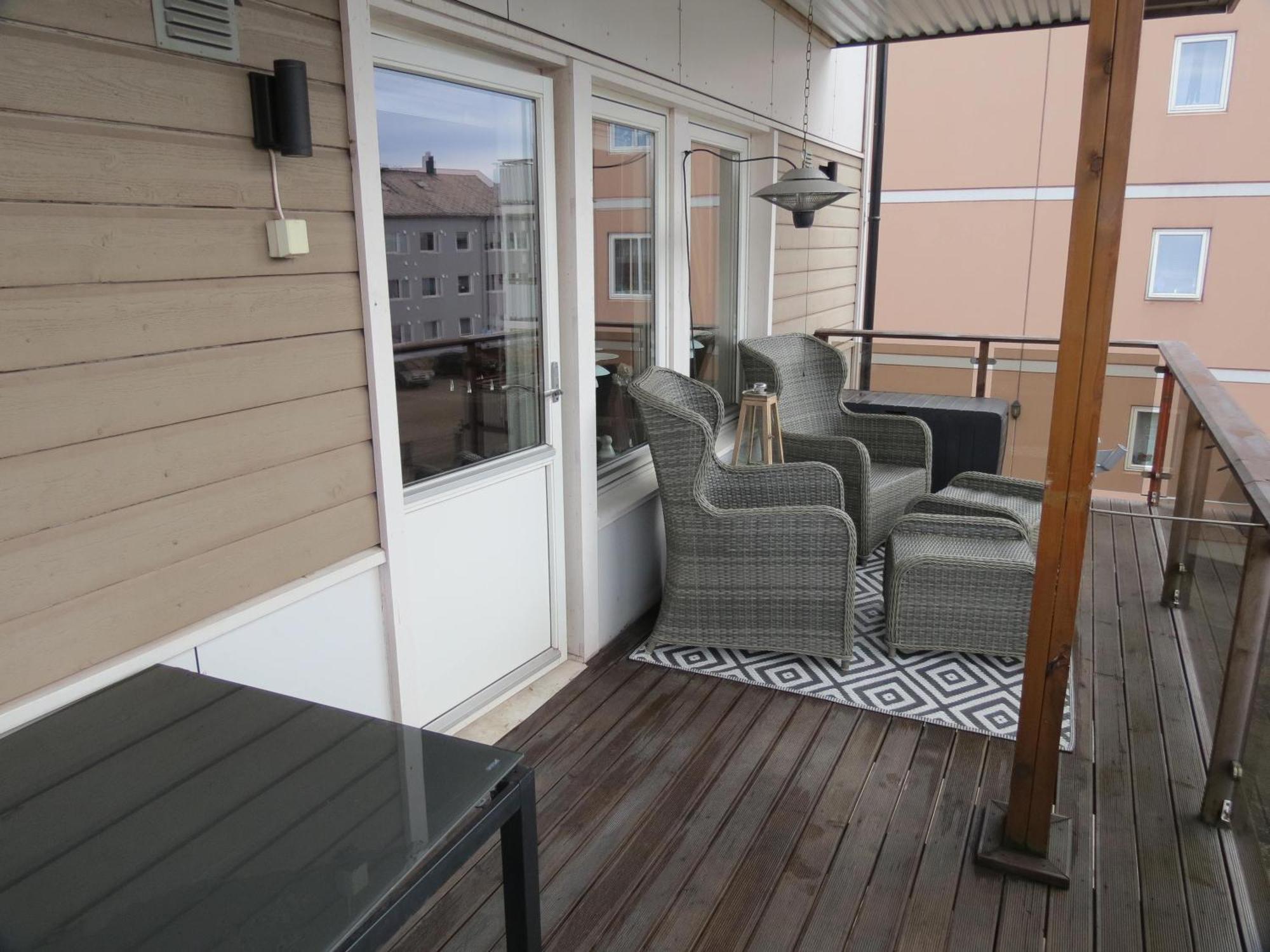 Koselig Og Moderne Leilighet, Meget Sentralt I Narvik Med Gratis Parkering! Luaran gambar